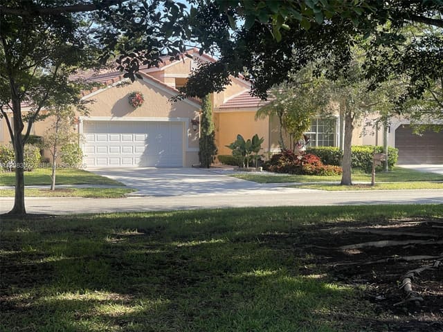 412 Cameron Drive, Weston, FL 33326