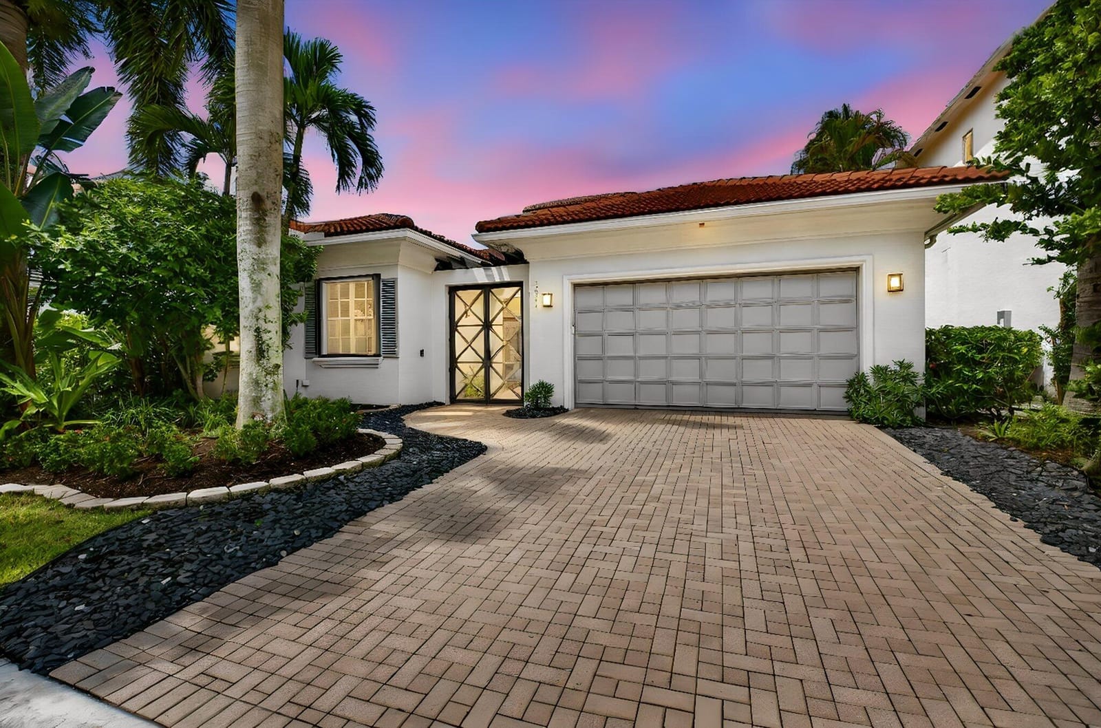 Pending home at 17944 Villa Club Way, Boca Raton, FL 33496