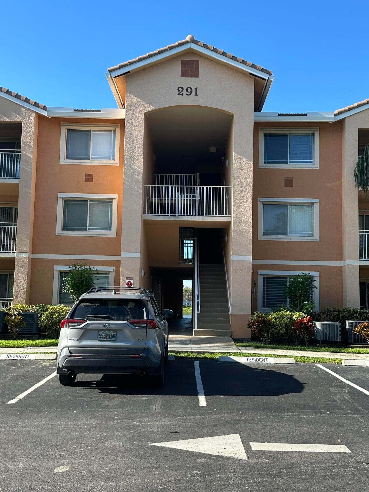 291 SW Palm Drive 104, Port St. Lucie, FL 34986
