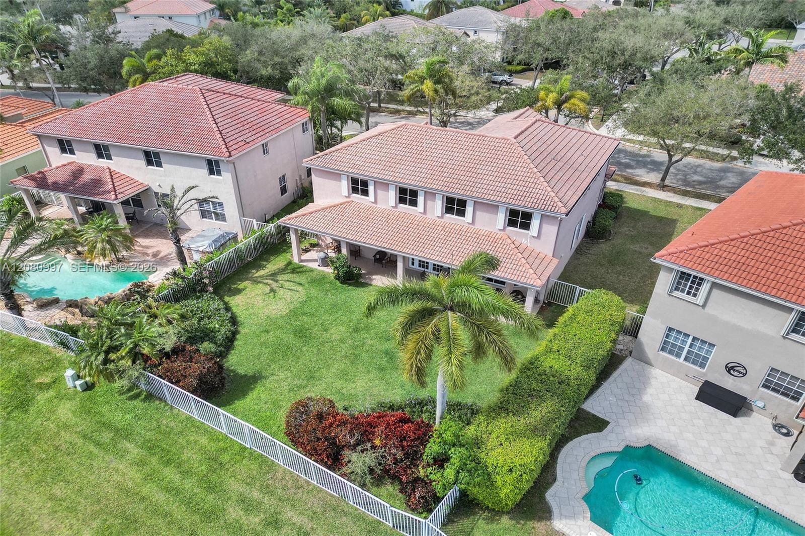 3892 Falcon Ridge Circle, Weston, FL 33331