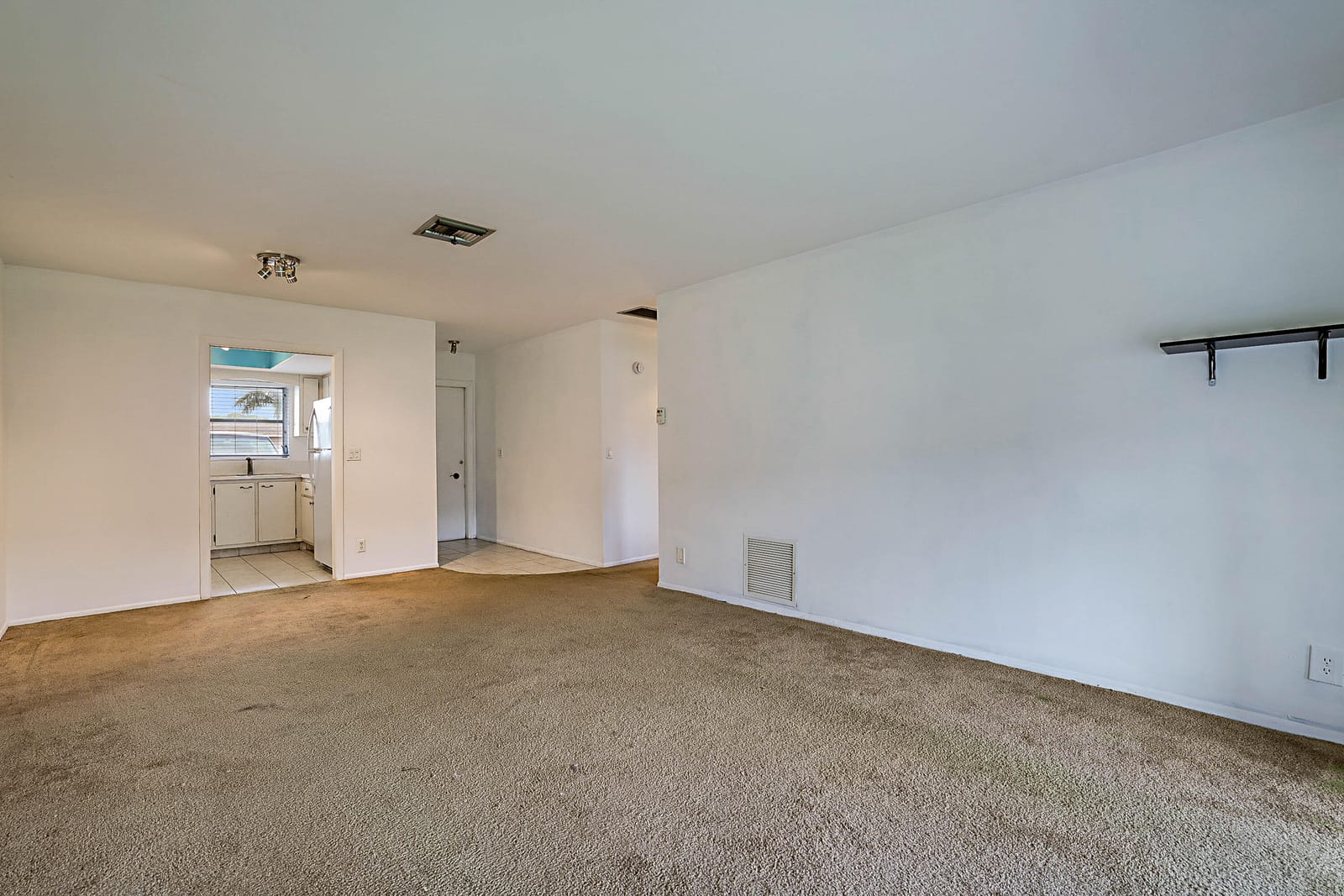 2688 Dudley Drive E D, West Palm Beach, FL 33415 photo 3