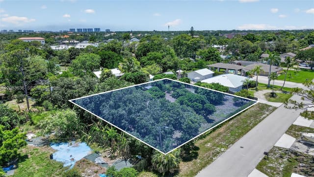 9160 Carolina Street, FL 34135