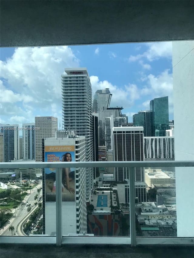 244 Biscayne Boulevard 1603, Miami, FL 33132