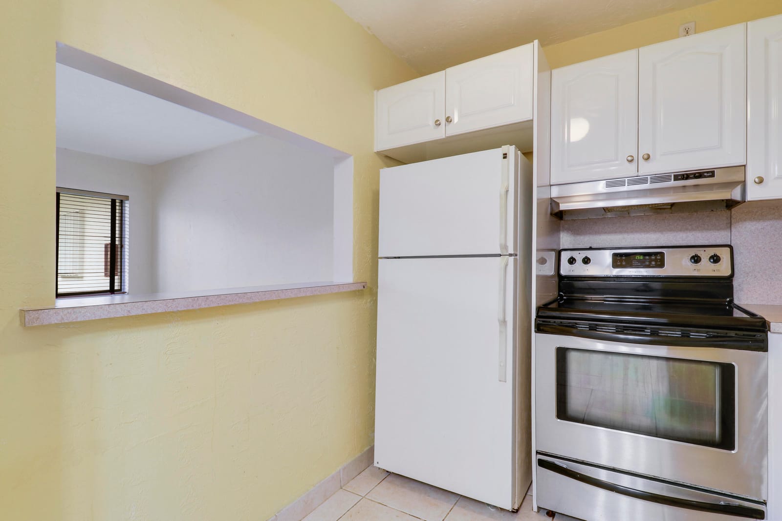 3040 LAKE OSBORNE Drive 109 — photo 10