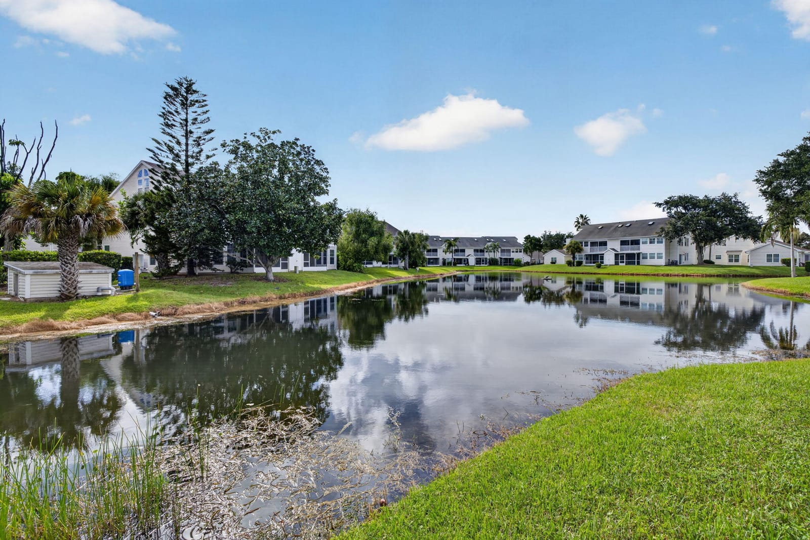 1975 WESTMINSTER Circle 4, Vero Beach, FL 32966 photo 4