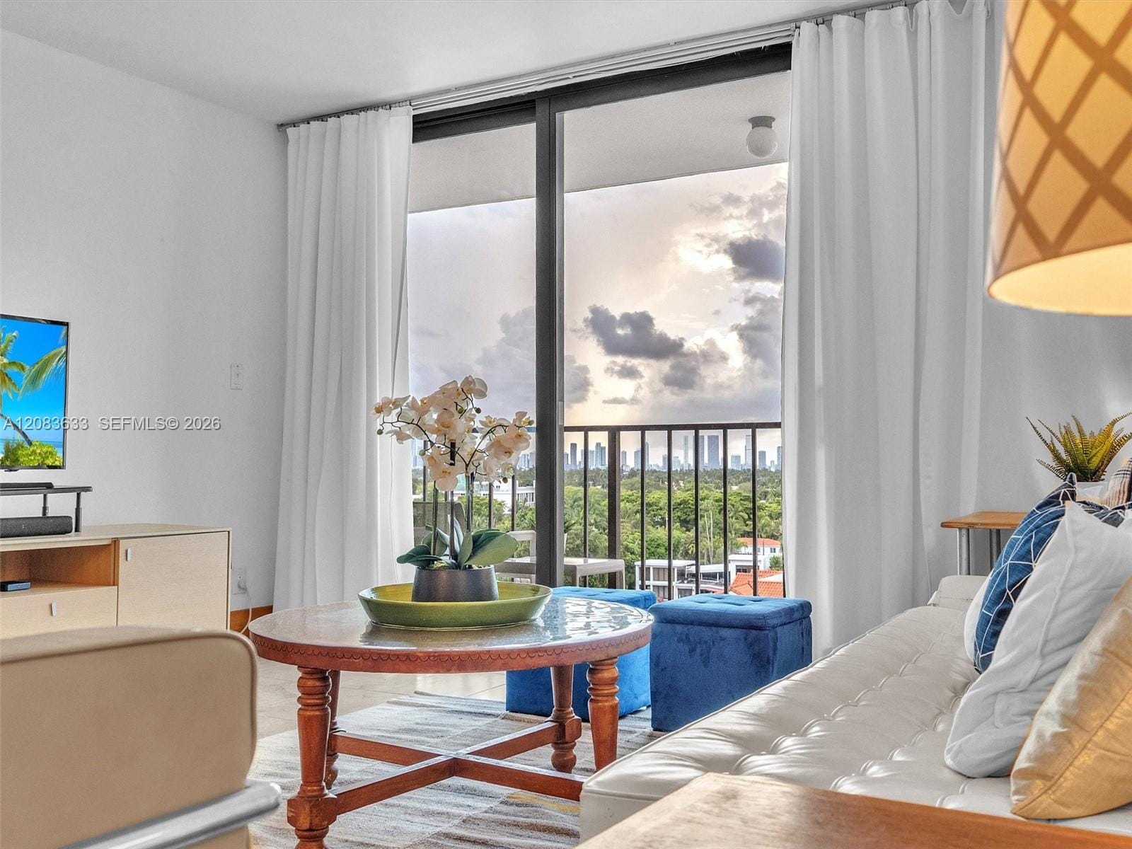2625 Collins Avenue 910 — photo 3