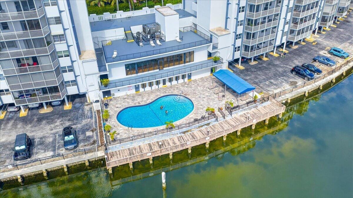 300 Diplomat Parkway 606, Hallandale Beach, FL 33009 photo 27