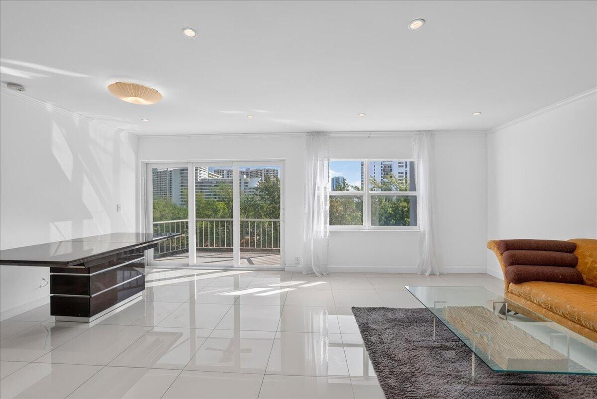 300 Diplomat Parkway 606 — photo 4