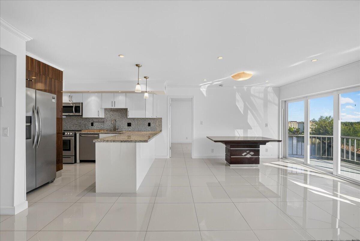 300 Diplomat Parkway 606 — photo 6