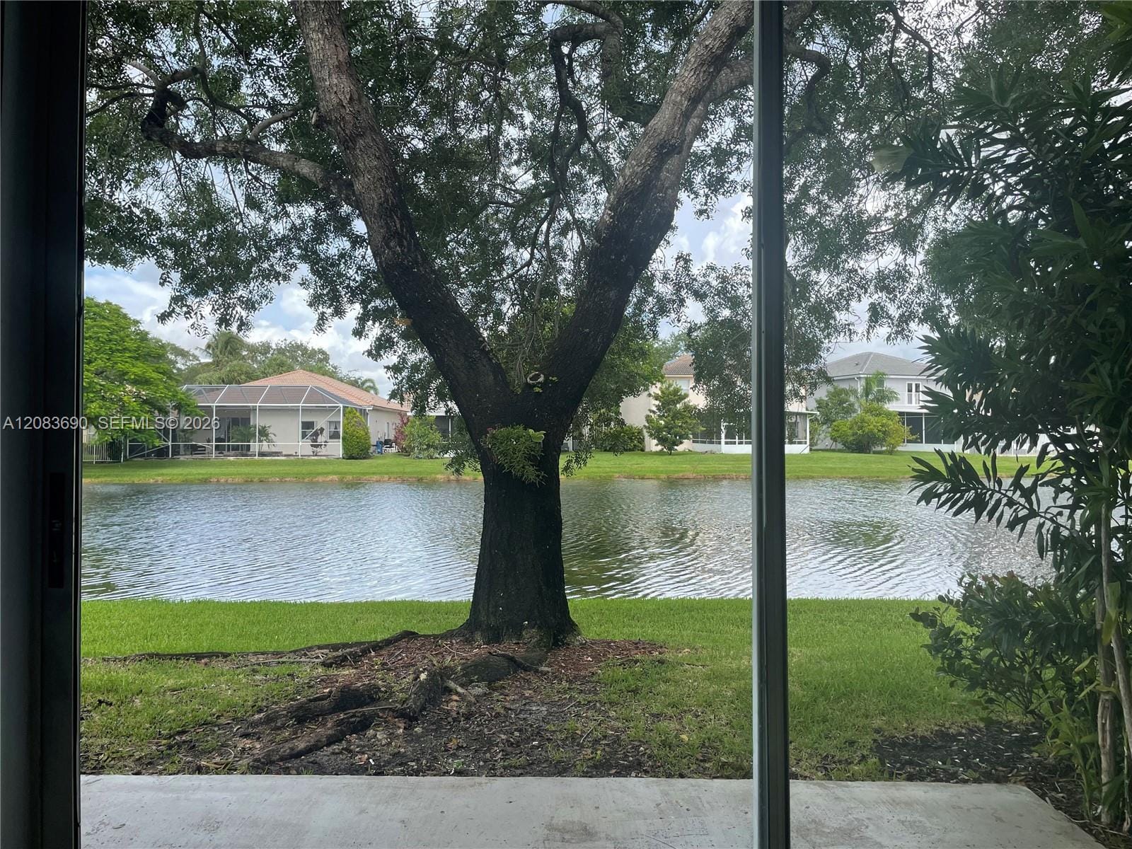 16242 Emerald Cove Road 16242 — photo 7