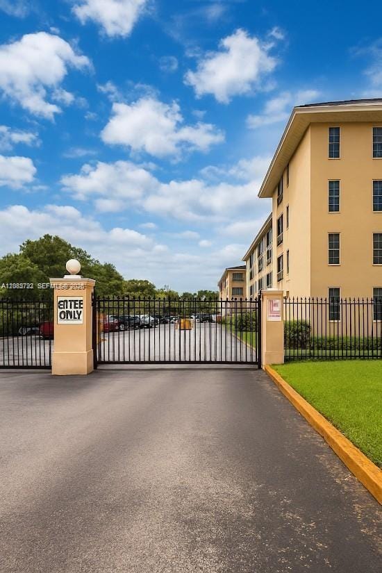 4848 NW 24th Court 203, Lauderdale Lakes, FL 33313