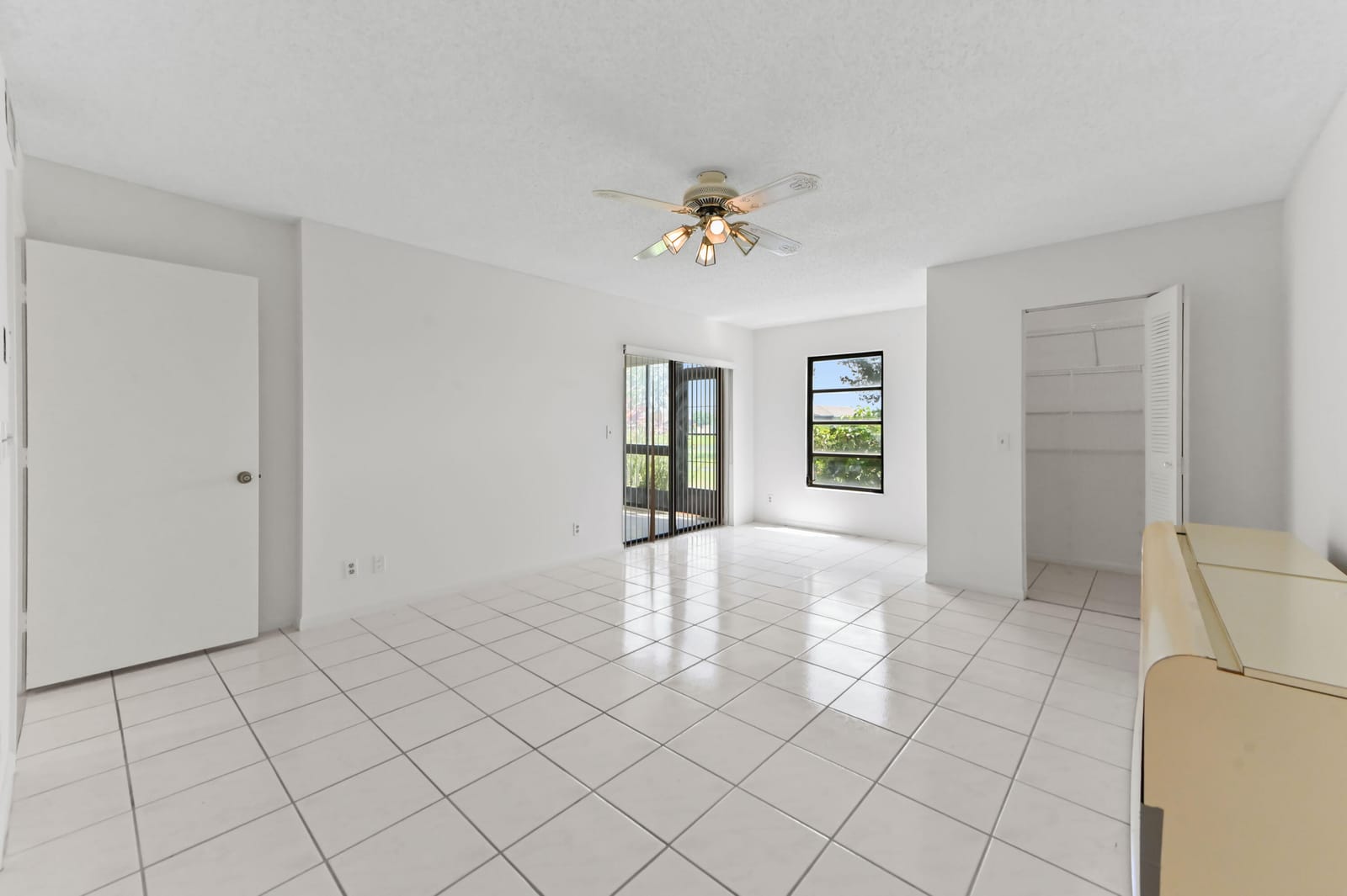 7260 Kinghurst Drive 106, Delray Beach, FL 33446 photo 20