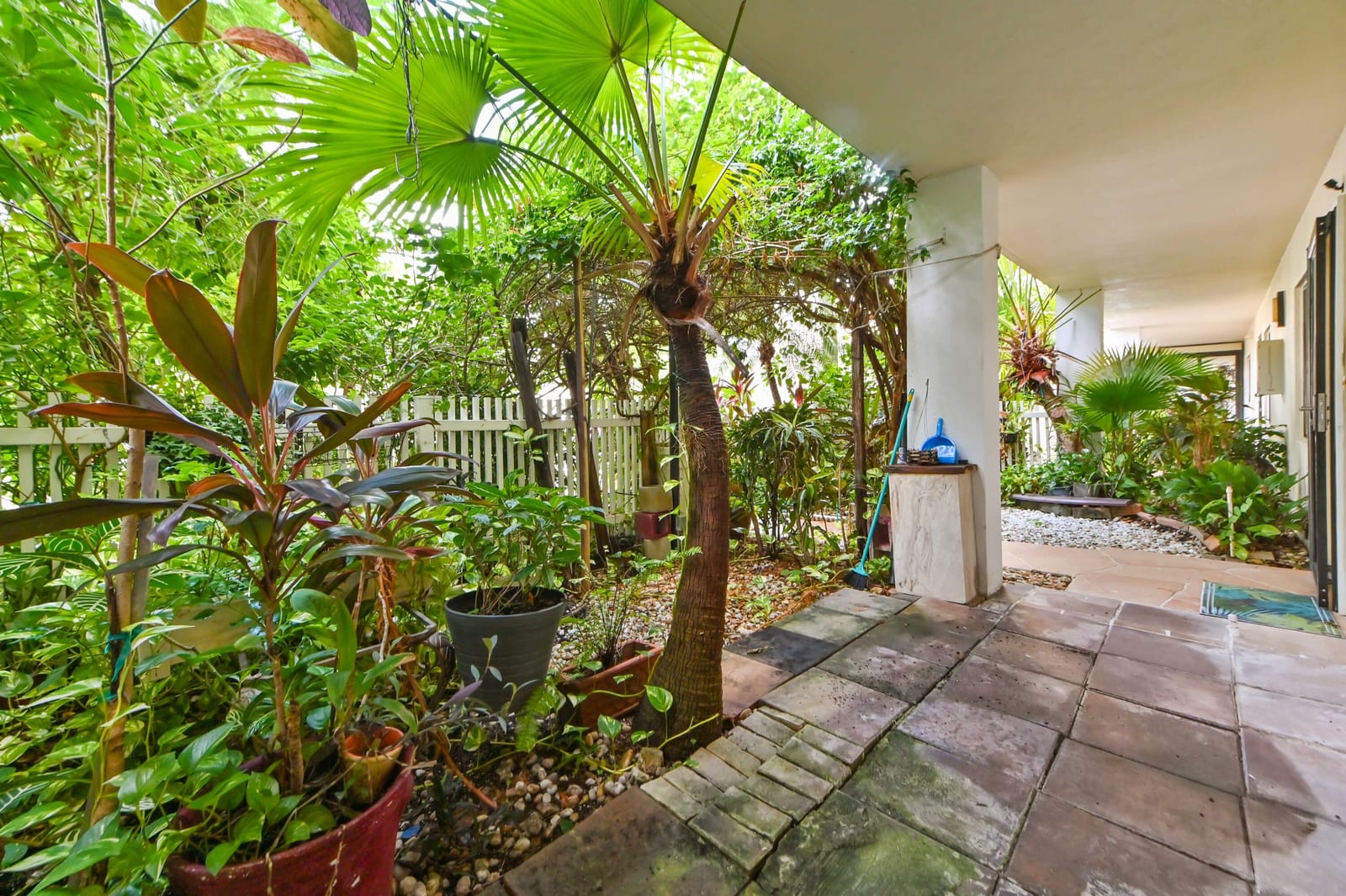 7260 Kinghurst Drive 106 — photo 3