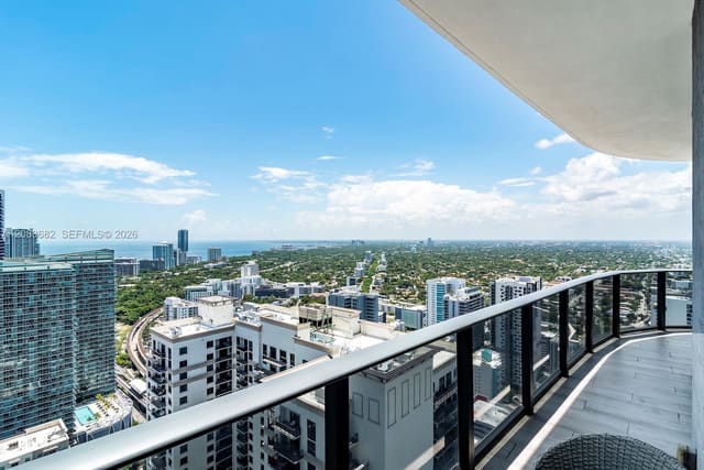 55 SW 9th Street 4206, Miami, FL 33130