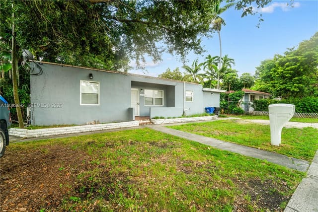 1136 NE 167th Street A, North Miami Beach, FL 33162