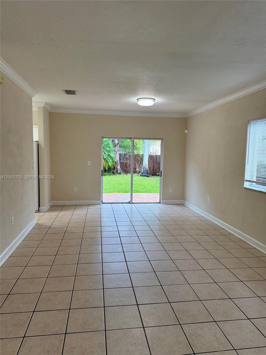 2601 NE 41st Circle — photo 3