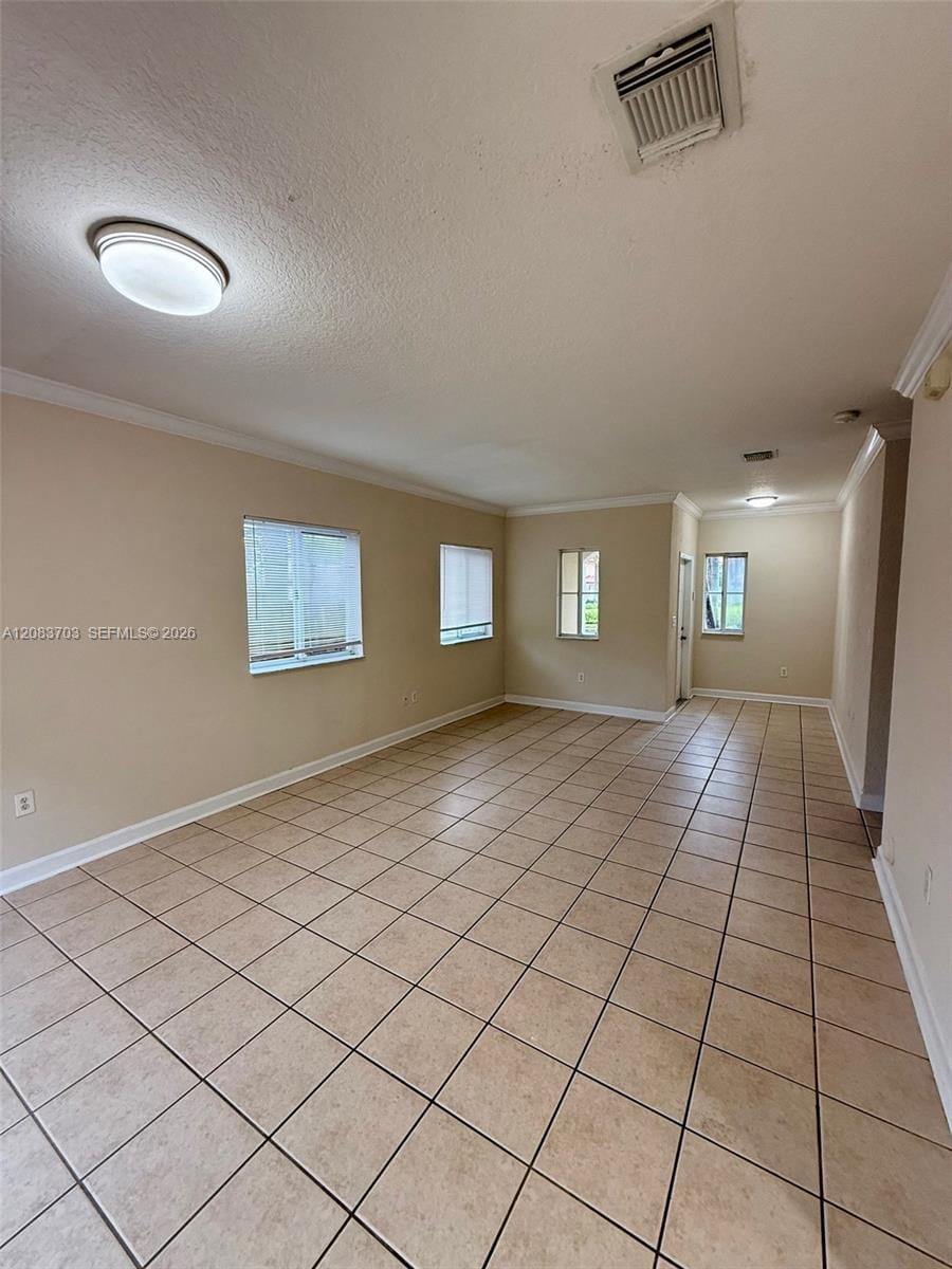 2601 NE 41st Circle — photo 4
