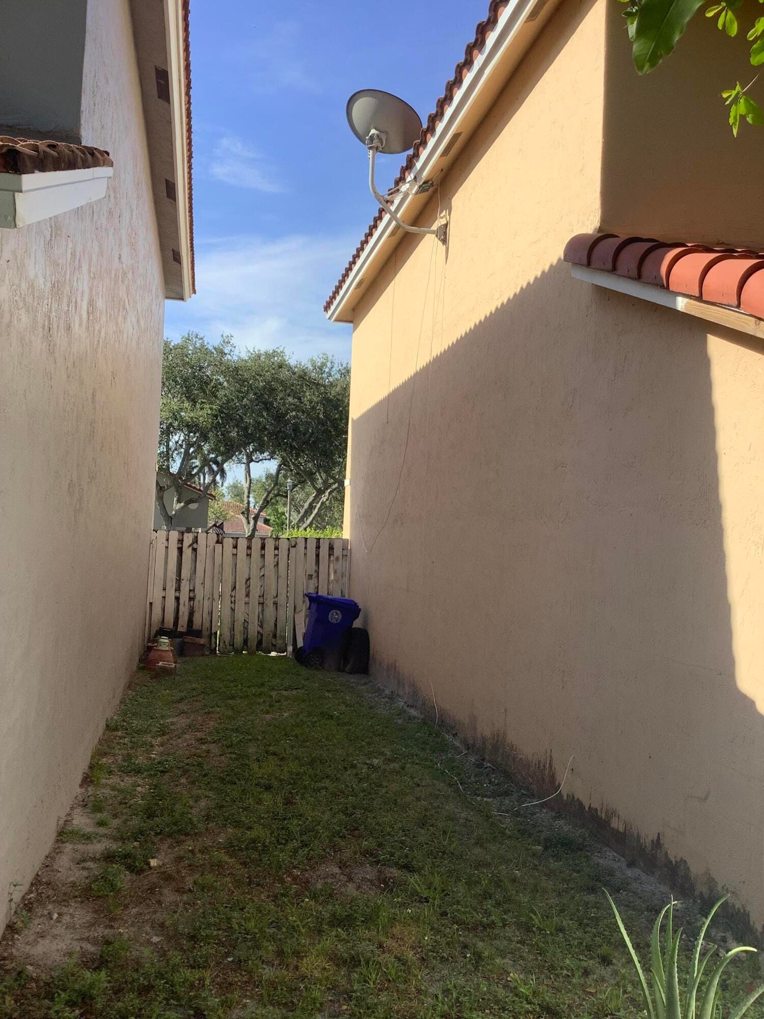 201 SW 98th Terrace, Pembroke Pines, FL 33025 photo 13