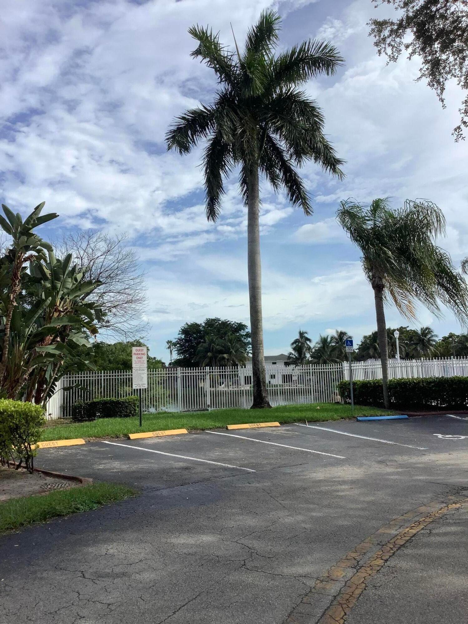 201 SW 98th Terrace, Pembroke Pines, FL 33025 photo 22