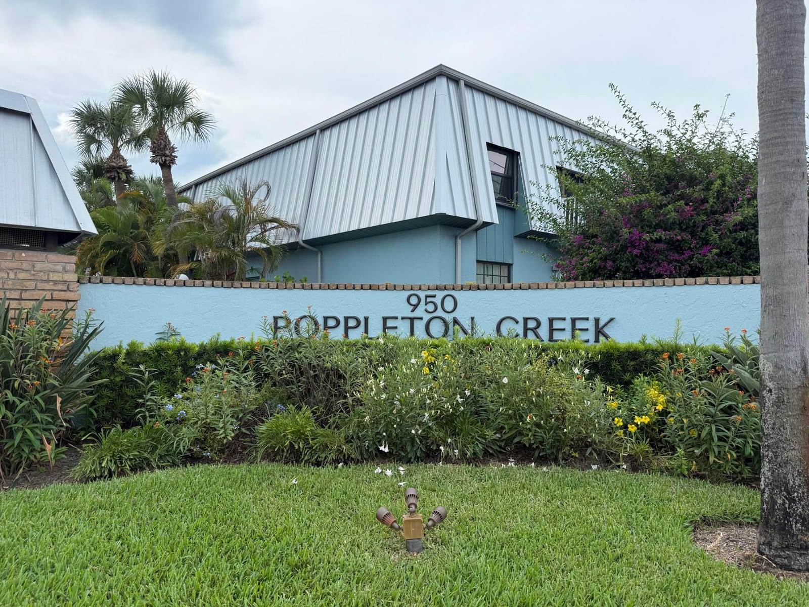 950 S KANNER Highway E1 — photo 1