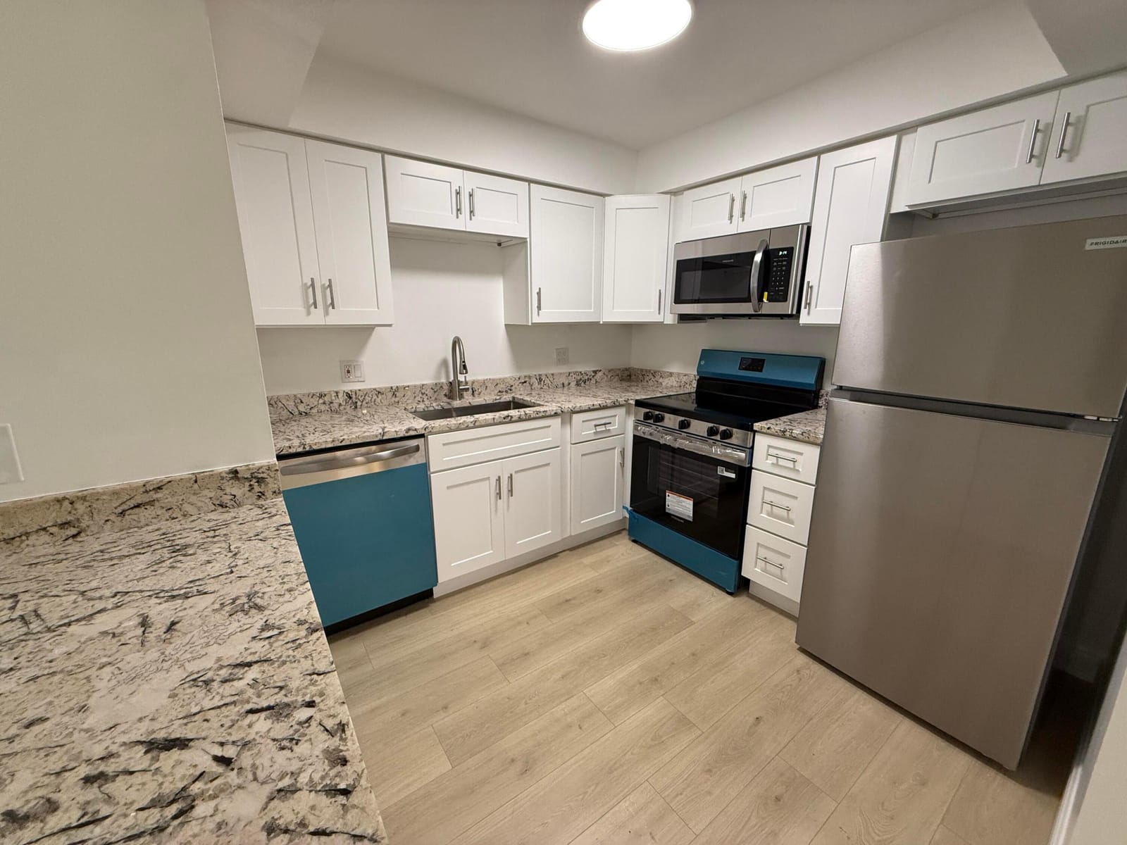 950 S KANNER Highway E1 — photo 6