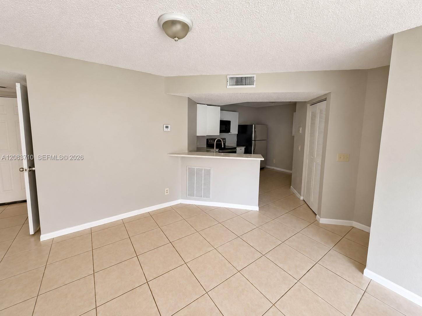 8821 Wiles Road 102 — photo 3
