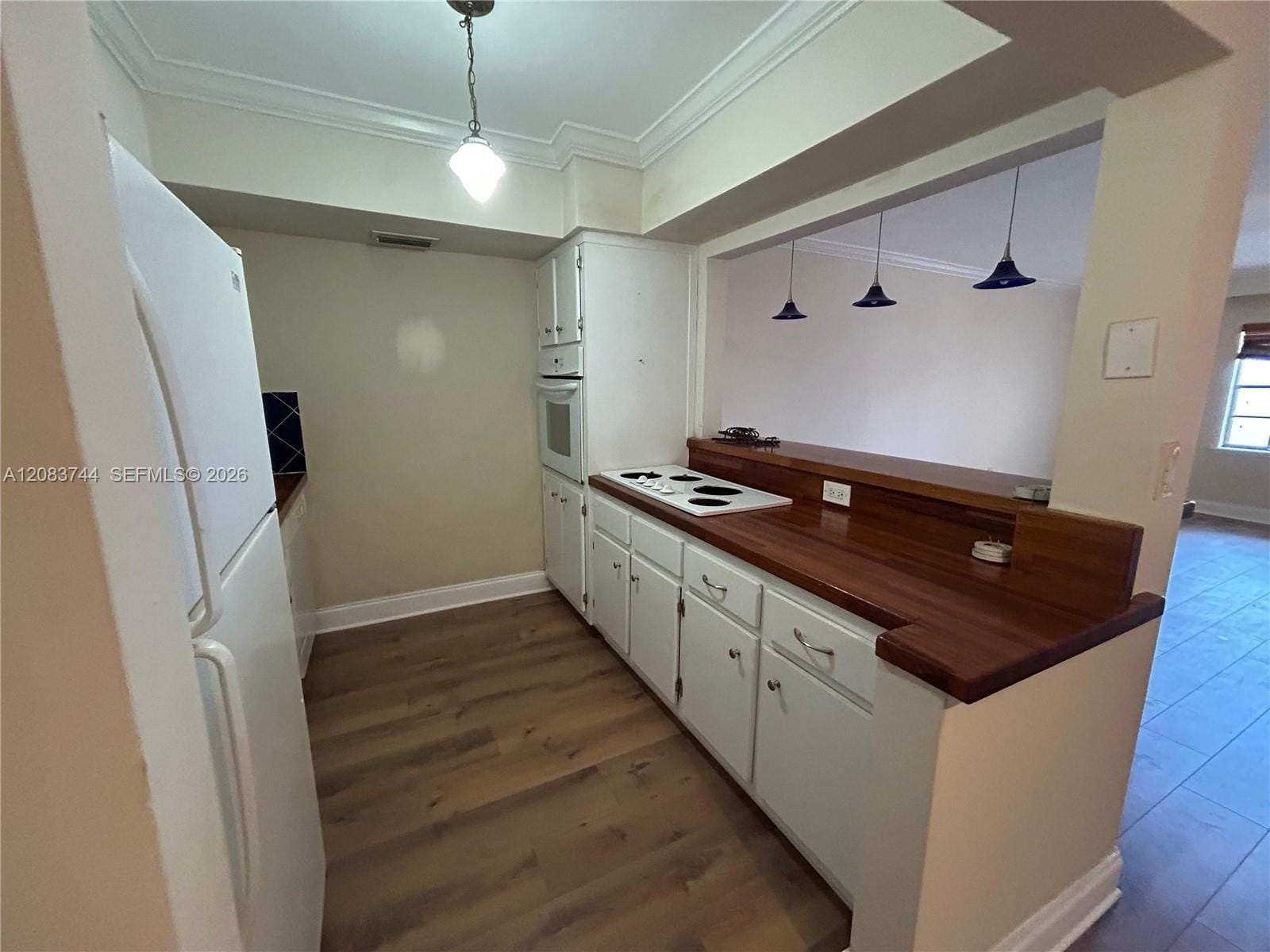 11855 NE 19th Drive 47, North Miami, FL 33181 photo 4