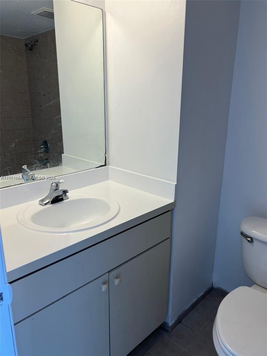 450 SW 3rd Street 15, Miami, FL 33130 photo 14