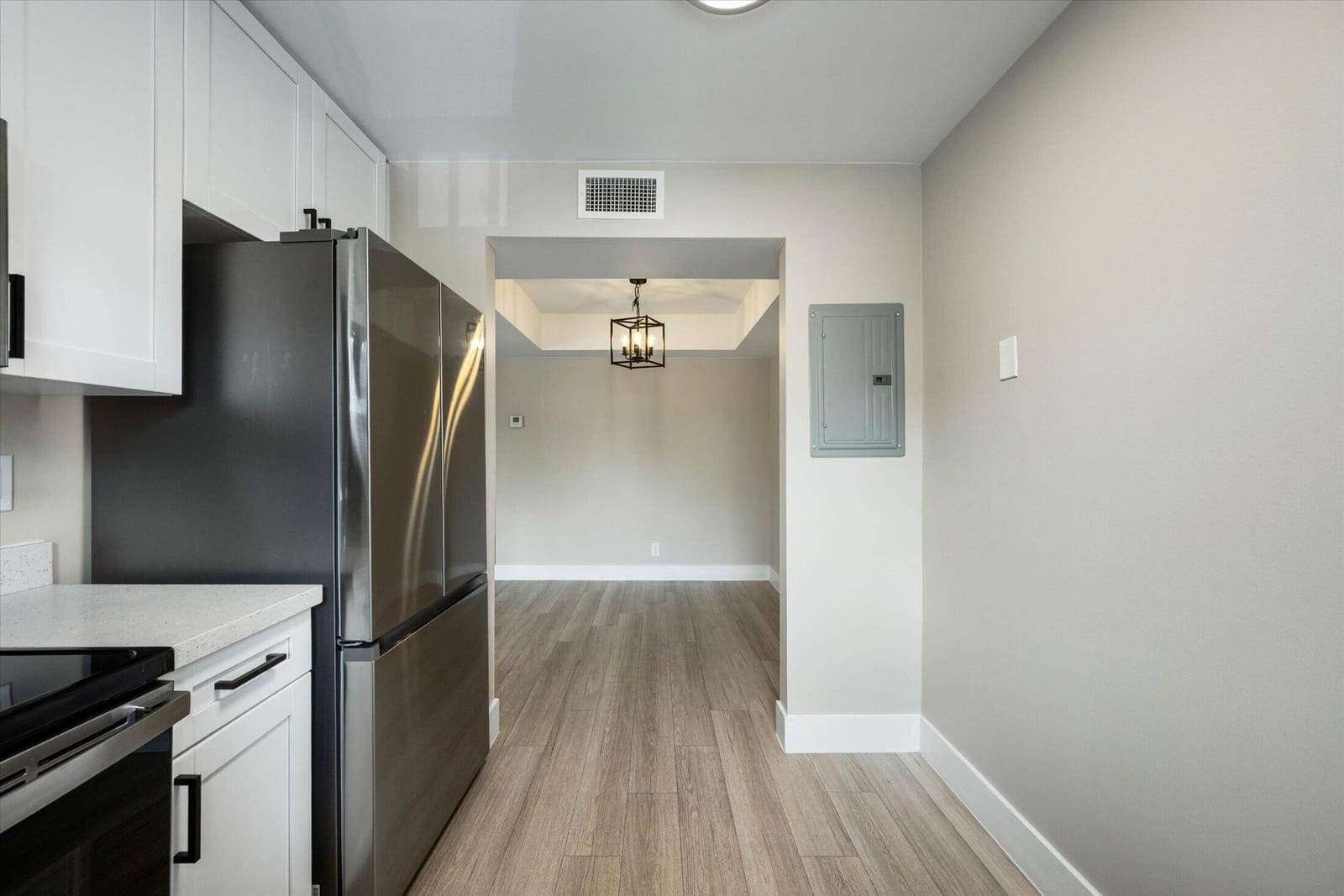 7428 ASHMONT Circle 210 — photo 4