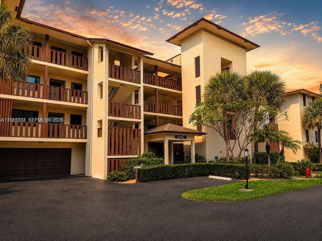 166 SE St Lucie Boulevard D-203, Stuart, FL 34996