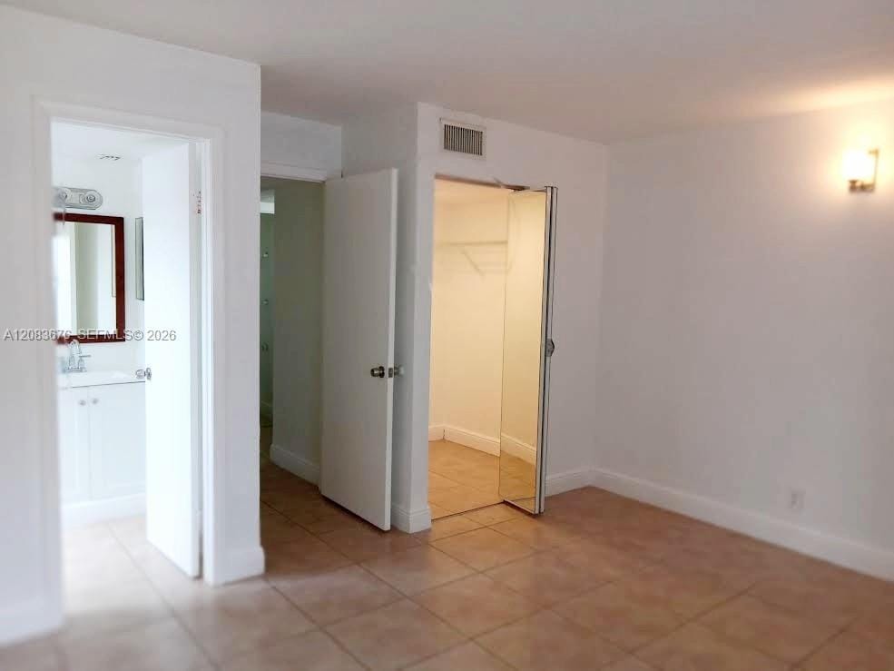 3410 Foxcroft Road 101 — photo 7