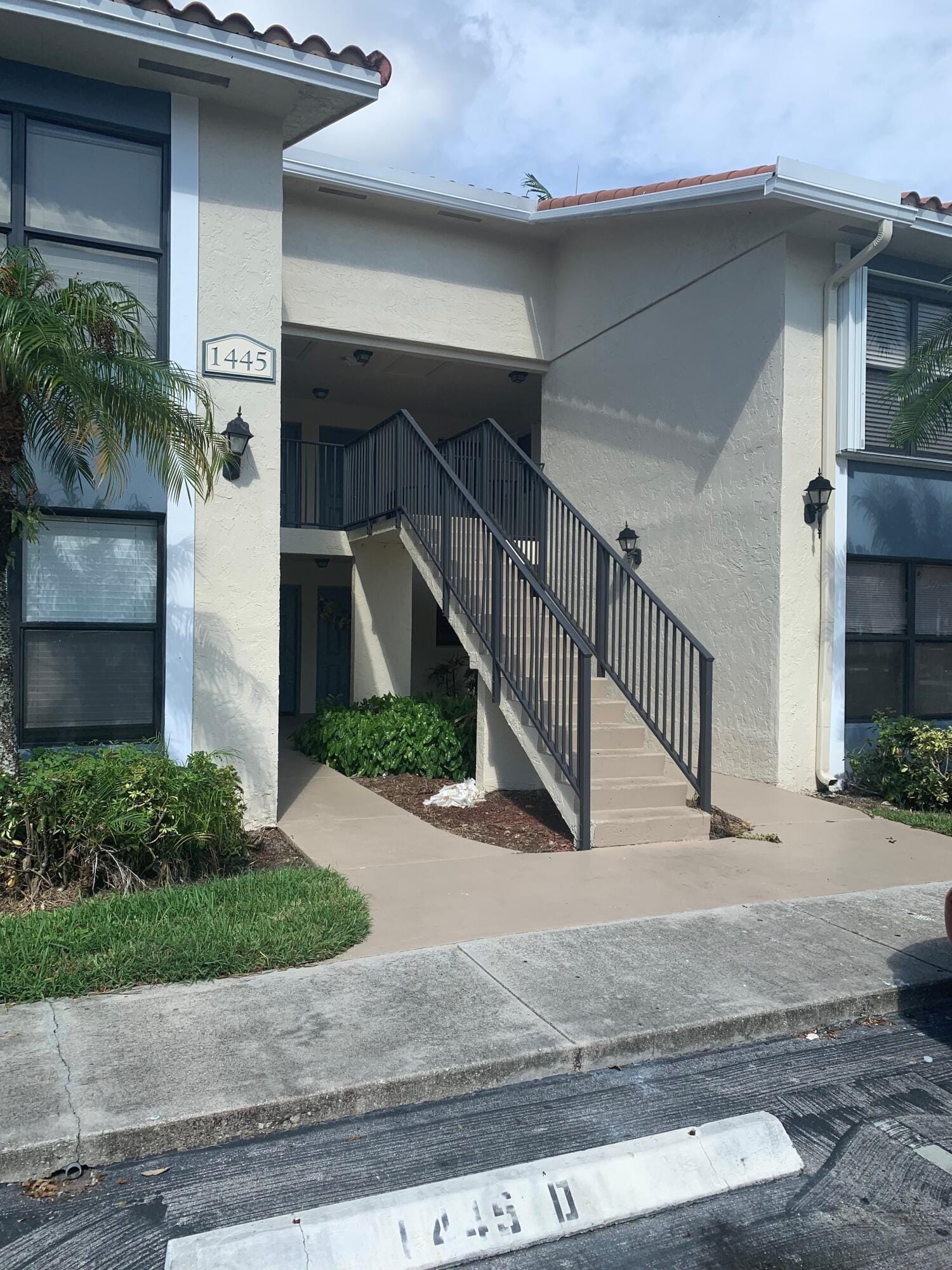 1445 LAKE CRYSTAL Drive H, West Palm Beach, FL 33411