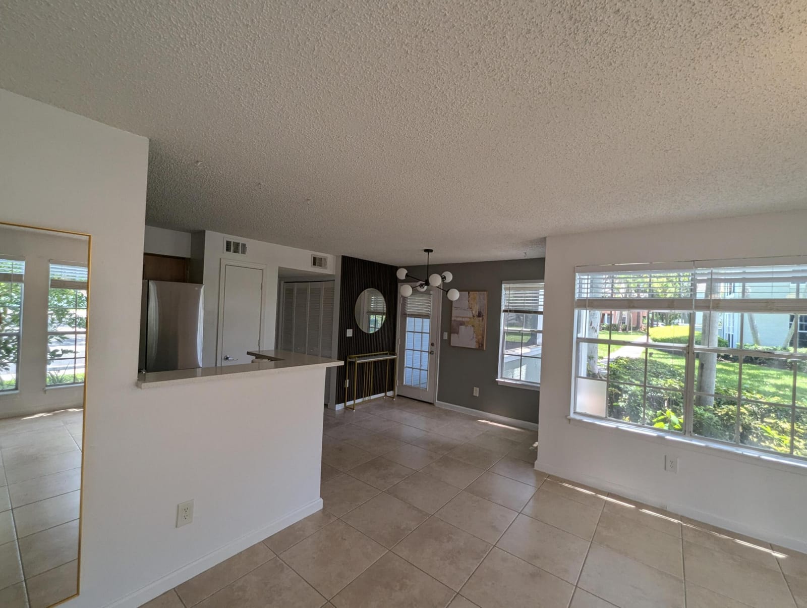 1215 CRYSTAL Way G — photo 5