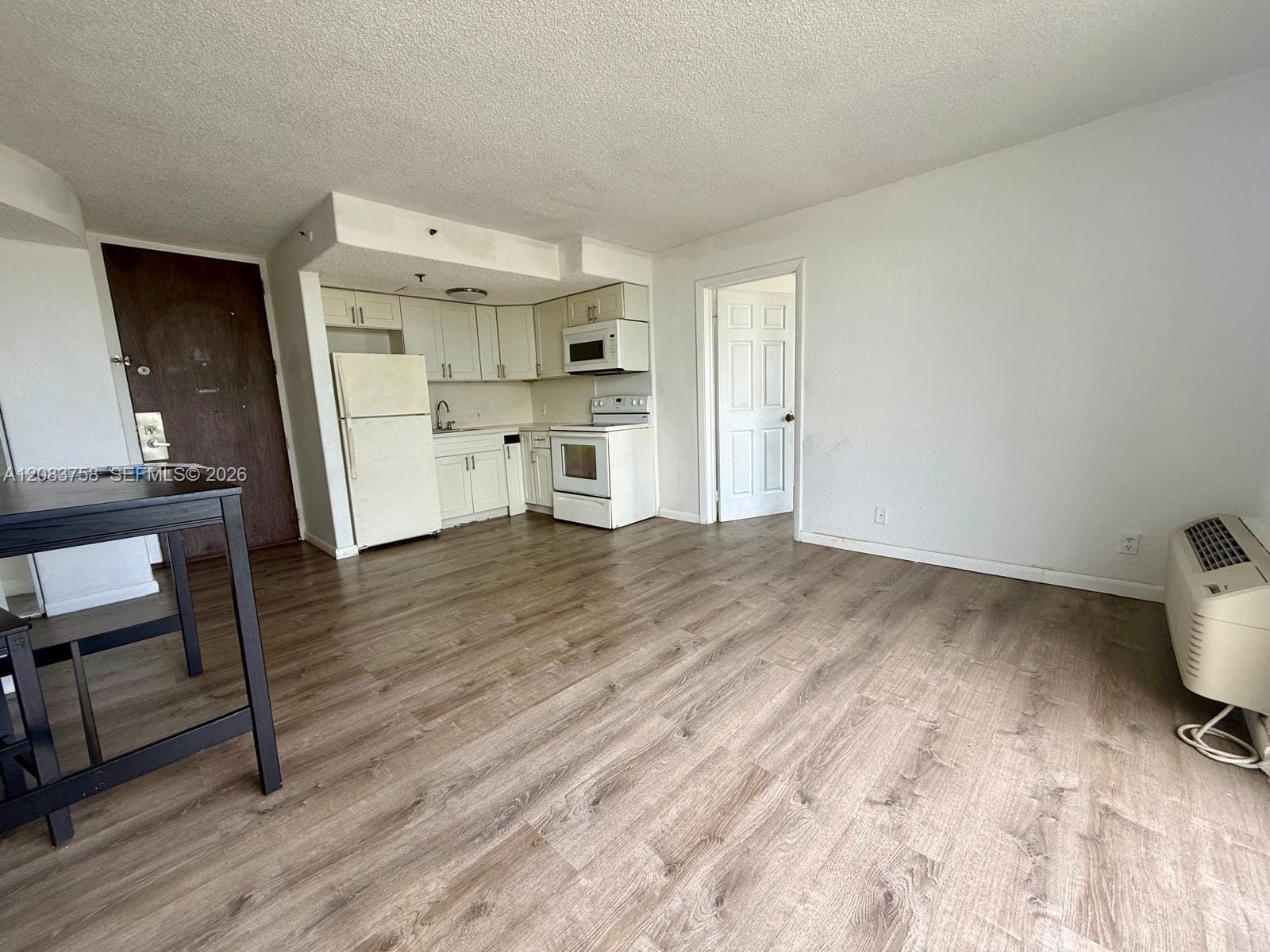 16450 NW 2 309 — photo 4