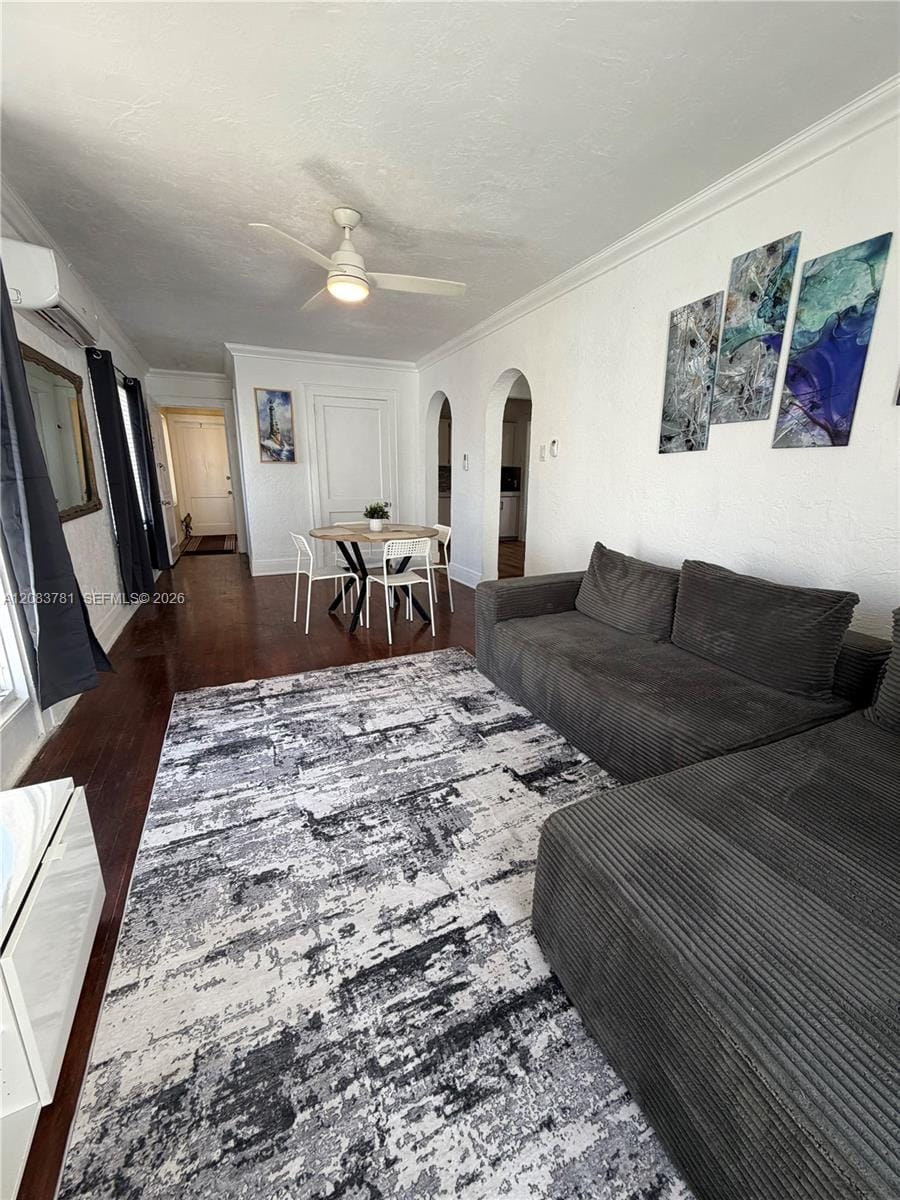 817 Tyler Street 8, Hollywood, FL 33019