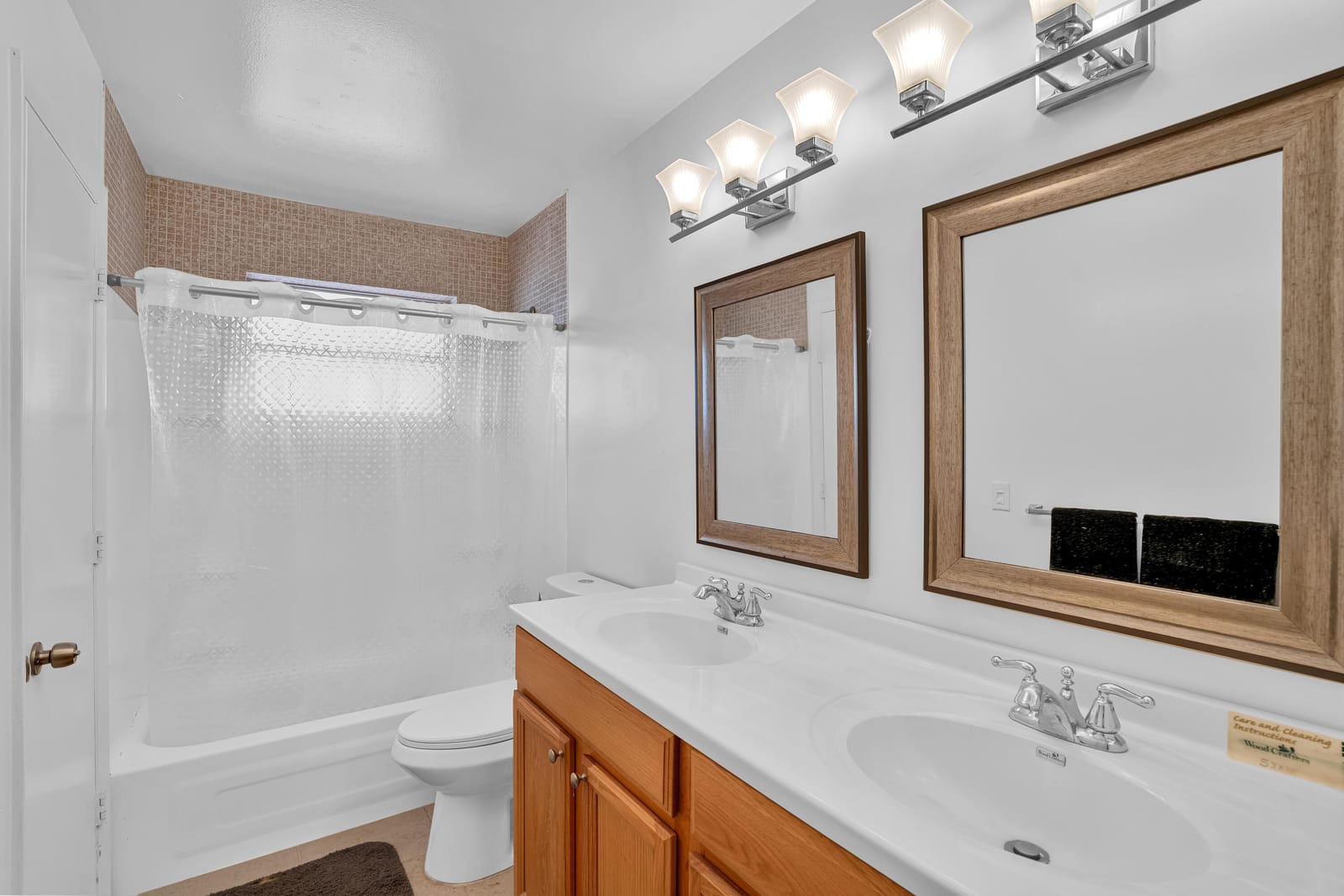 8400 LAGOS DE CAMPO Boulevard 305, Tamarac, FL 33321 photo 13