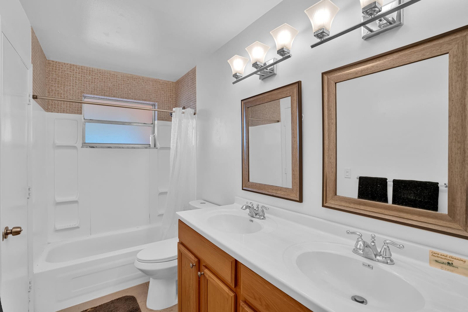 8400 LAGOS DE CAMPO Boulevard 305, Tamarac, FL 33321 photo 15