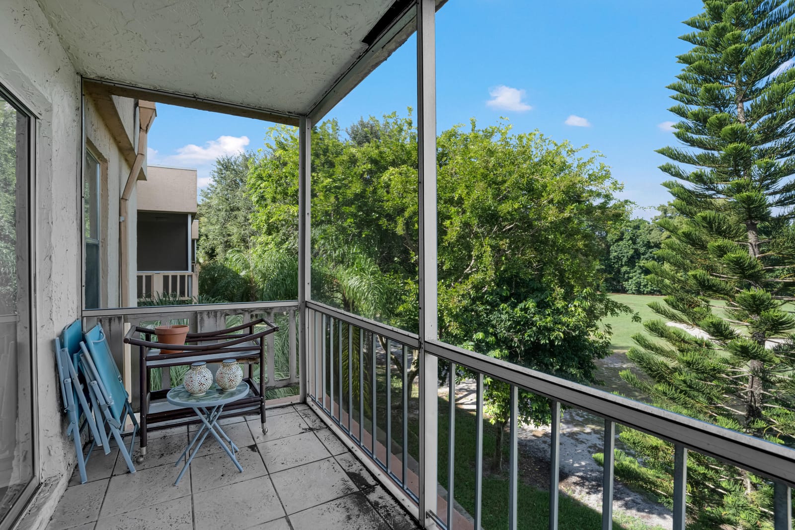 8400 LAGOS DE CAMPO Boulevard 305, Tamarac, FL 33321 photo 19