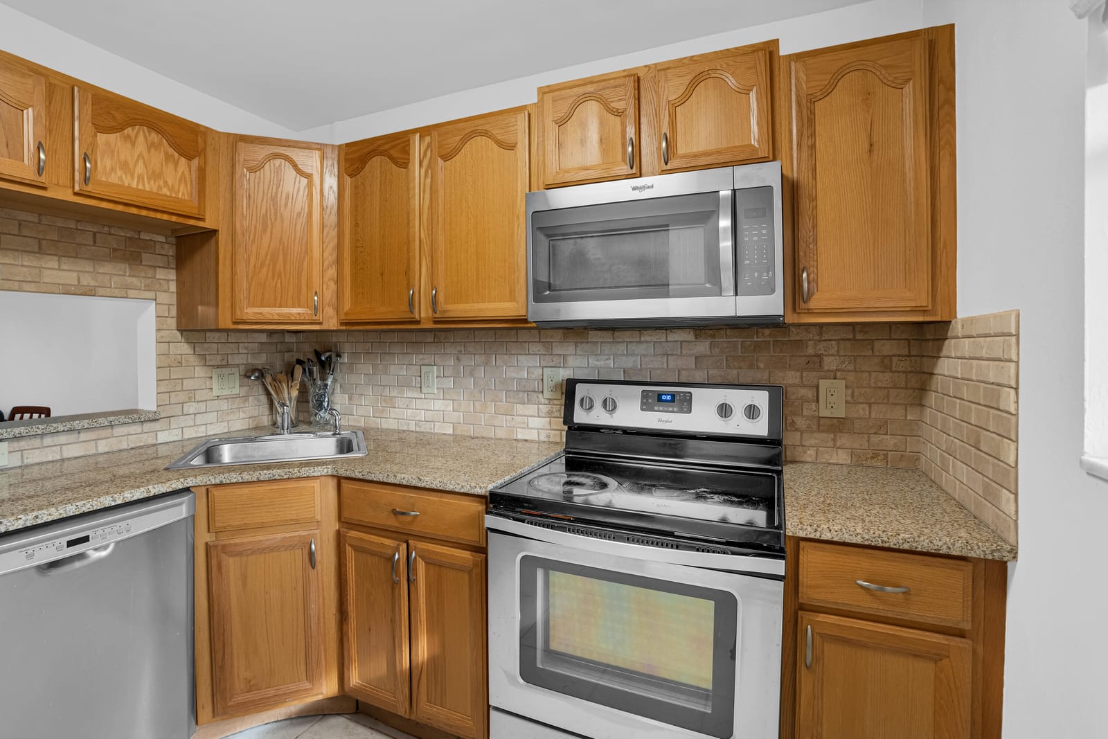8400 LAGOS DE CAMPO Boulevard 305 — photo 4