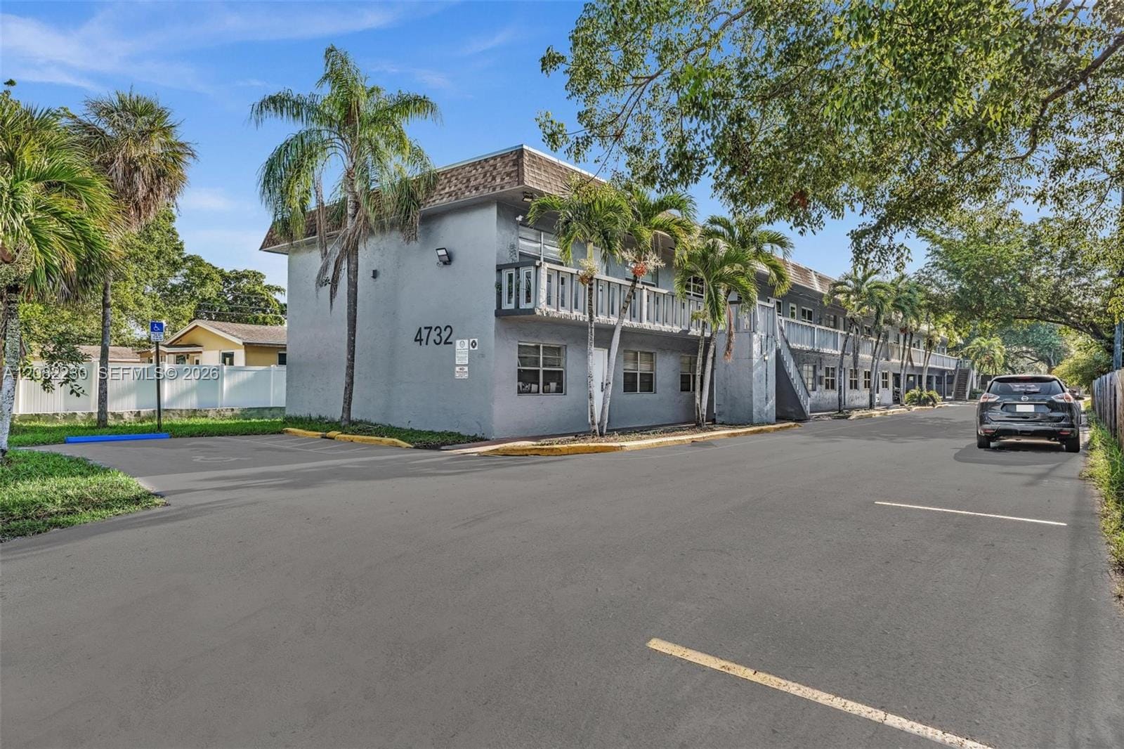 4732 SW 33rd Avenue 203, Dania Beach, FL 33312