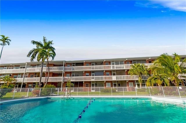 141 NE 10TH Avenue 20B, Hallandale Beach, FL 33009