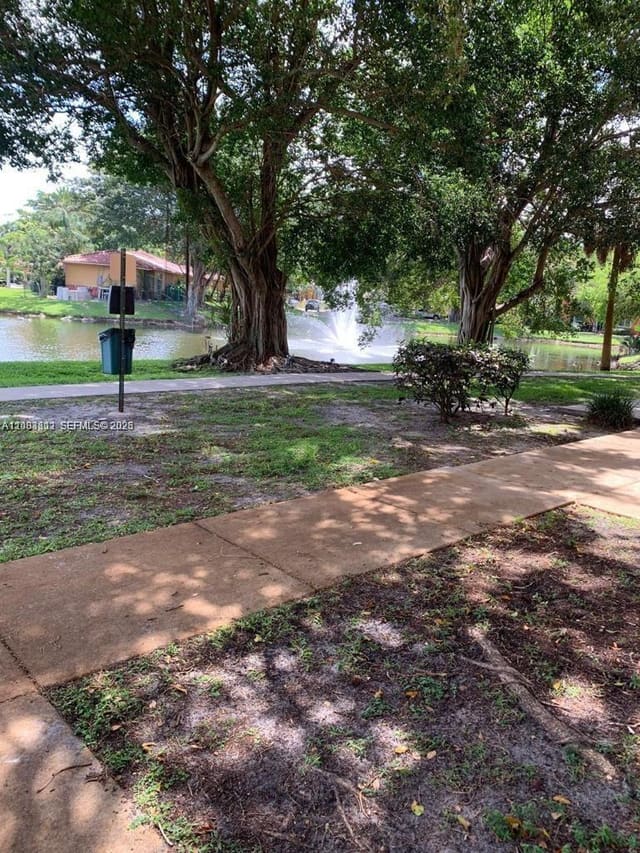 10765 Cleary Boulevard 203, Plantation, FL 33324