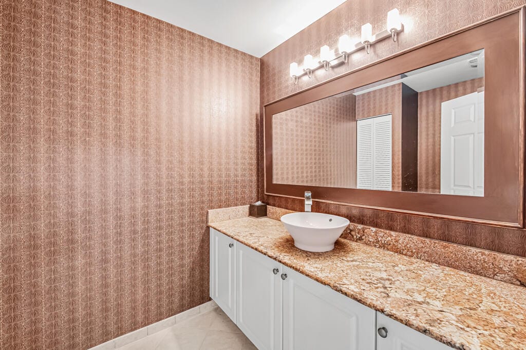 8390 SW 72ND Avenue 303, Miami, FL 33143 photo 13