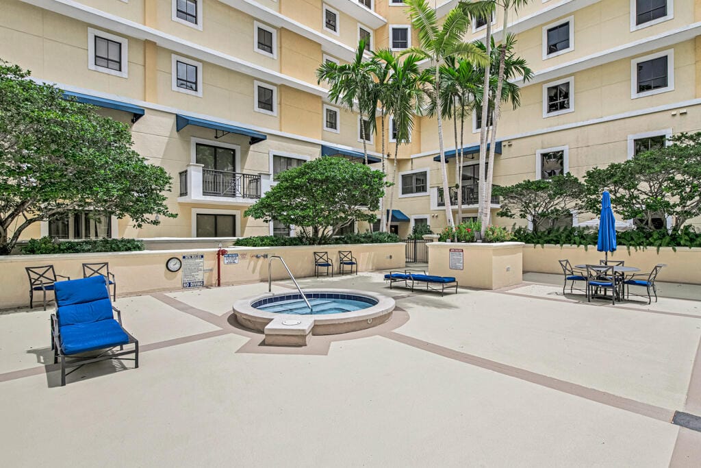 8390 SW 72ND Avenue 303, Miami, FL 33143