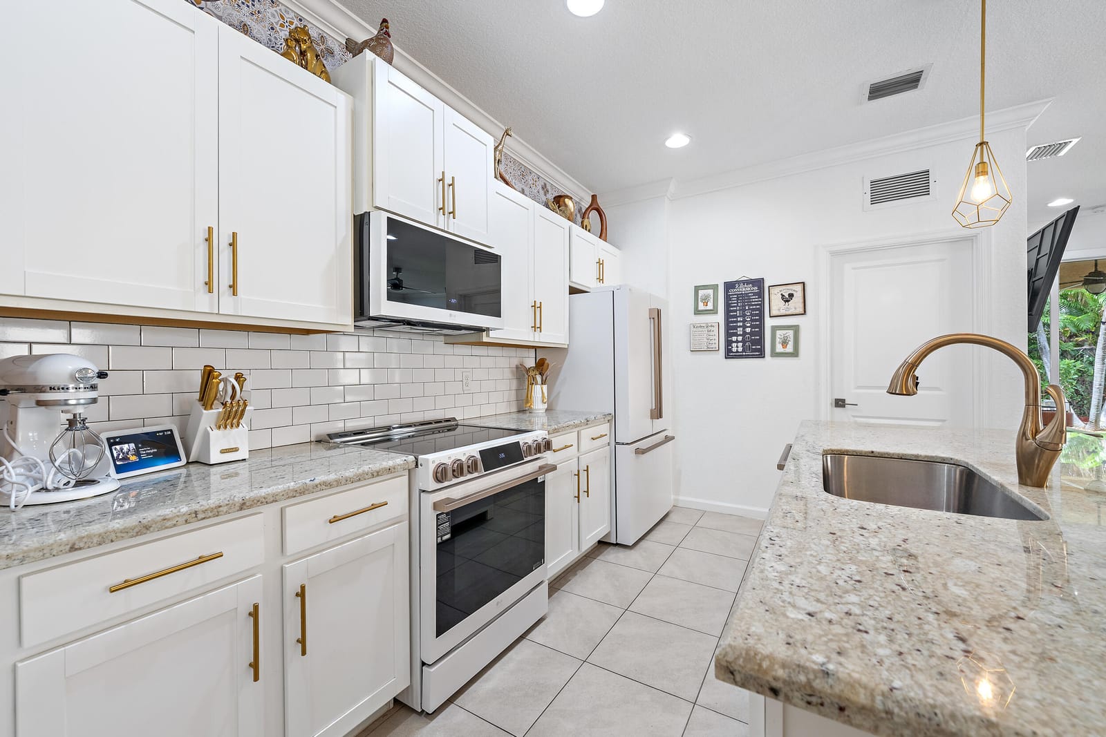 4017 Tomoka Drive — photo 4