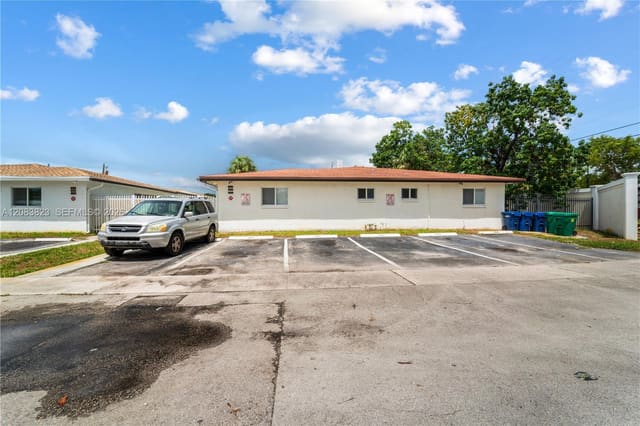 5603 NW 27th Court 1, Lauderhill, FL 33313