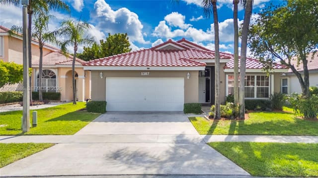 1387 SW 181st Avenue, Pembroke Pines, FL 33029
