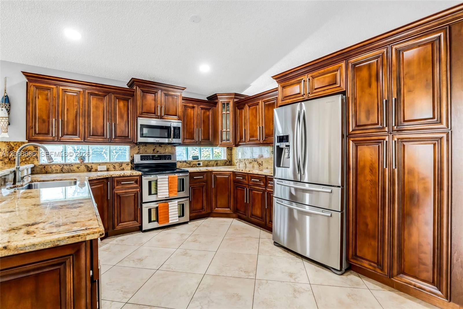 1387 SW 181st Avenue — photo 3