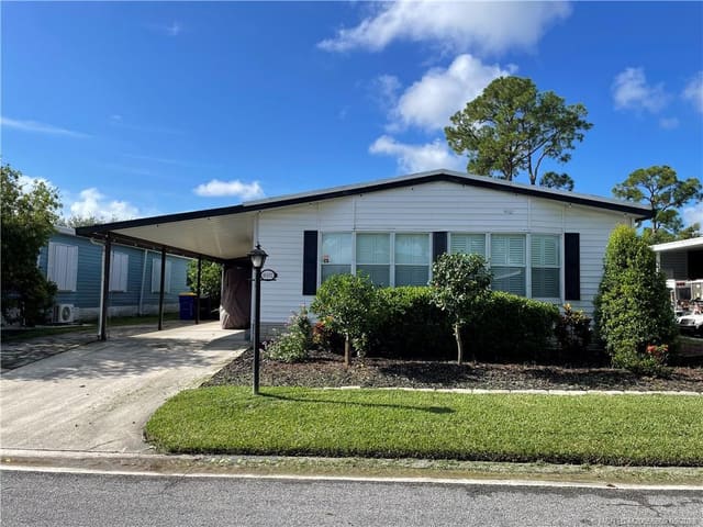 16112 SW Five Wood Way, Indiantown, FL 34956