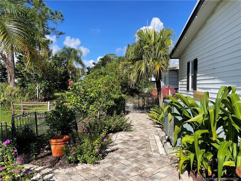 16112 SW Five Wood Way, Indiantown, FL 34956 photo 7